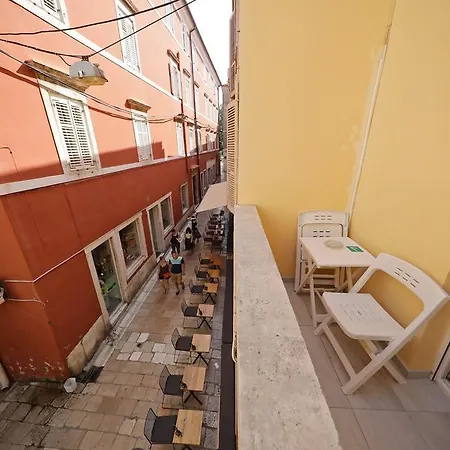 City Studio Laurana Apartment